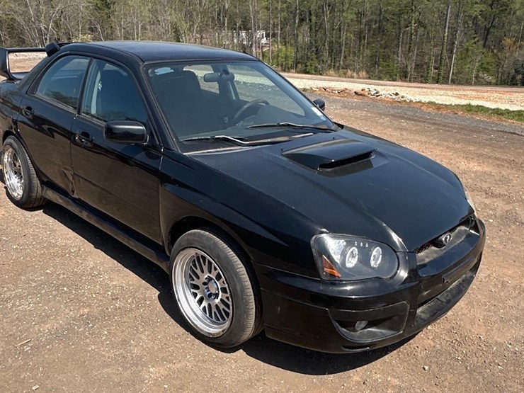 2004-subaru-impreza-awd-sedan-image-2