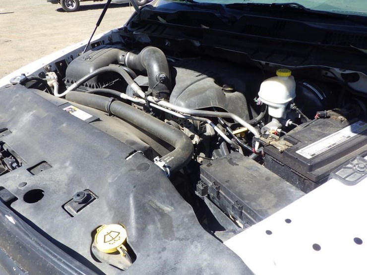 2014-dodge-1500-image-10