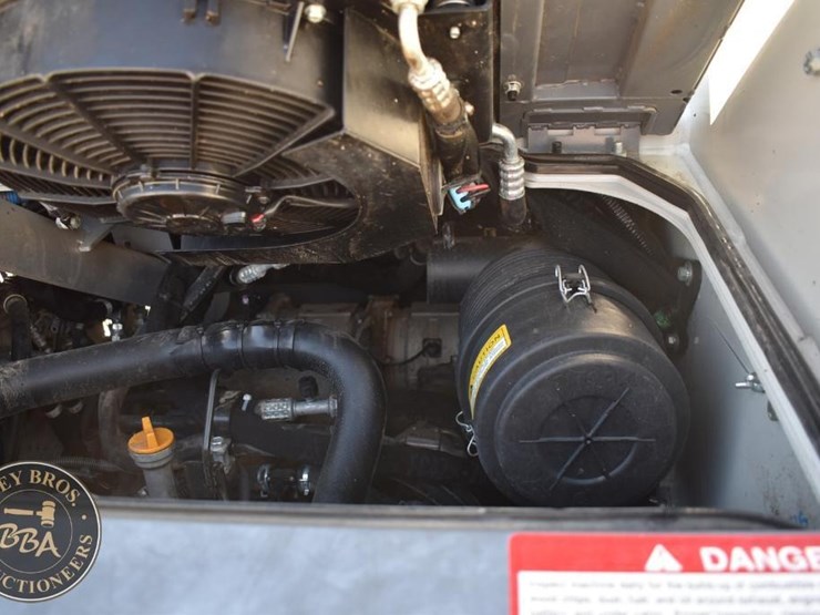 2020-takeuchi-tl8r2-image-29