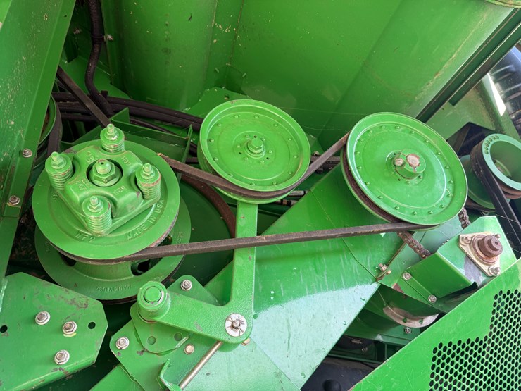 2014-john-deere-s670-image-108