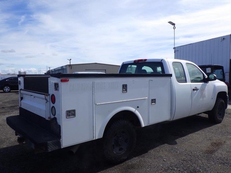 2008-chevrolet-2500hd-image-4