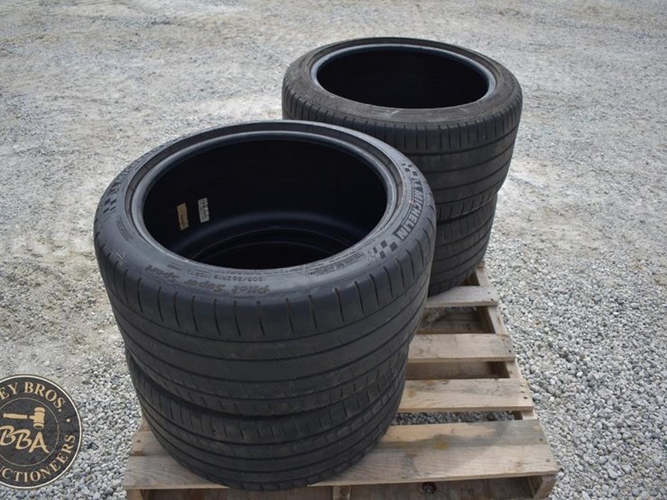 tires-michelin-tires-42706-image-3