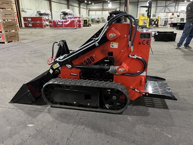 2026-sdlool-sl380-mini-compact-track-loader-image-7