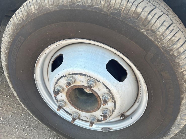 2019-ford-f350-xl-image-6