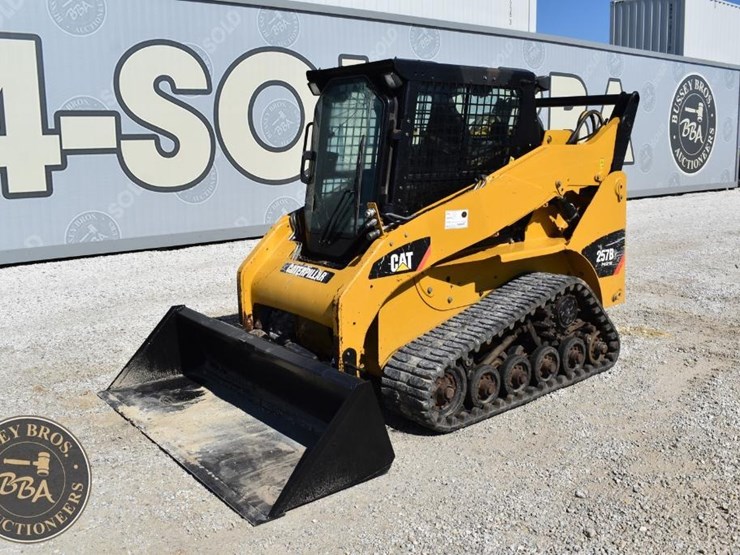 2012-caterpillar-257b3-image-1