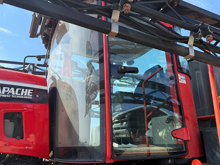 2011-apache-as1020-image-21