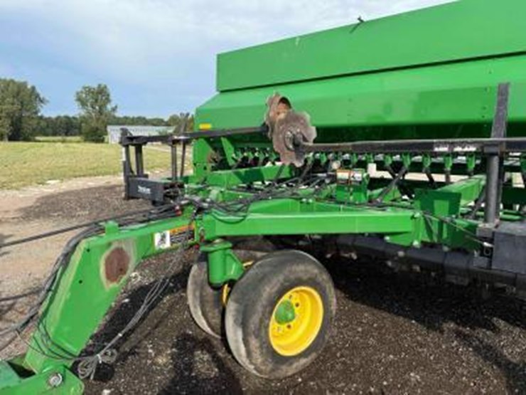 john-deere-1590-image-19