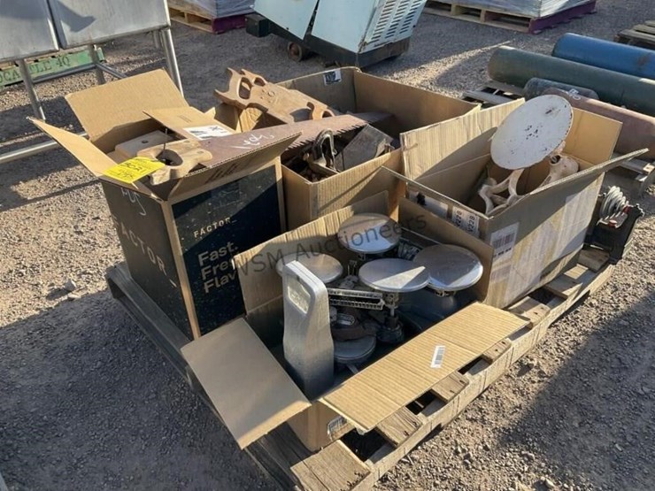 pallet-of-asst-antiques-image-2