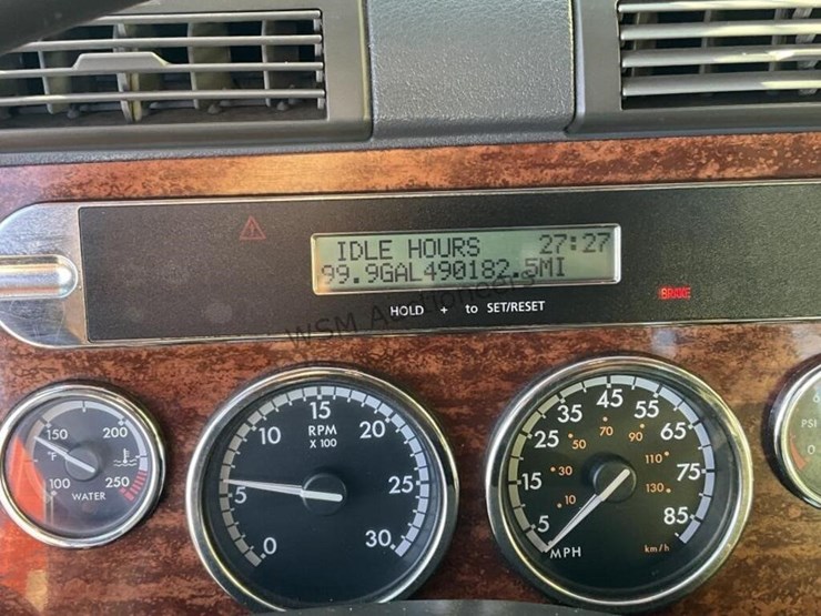 2012-freightliner-cascadia-t/t-image-19