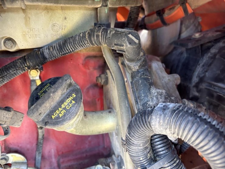 2016-jlg-8042-image-51