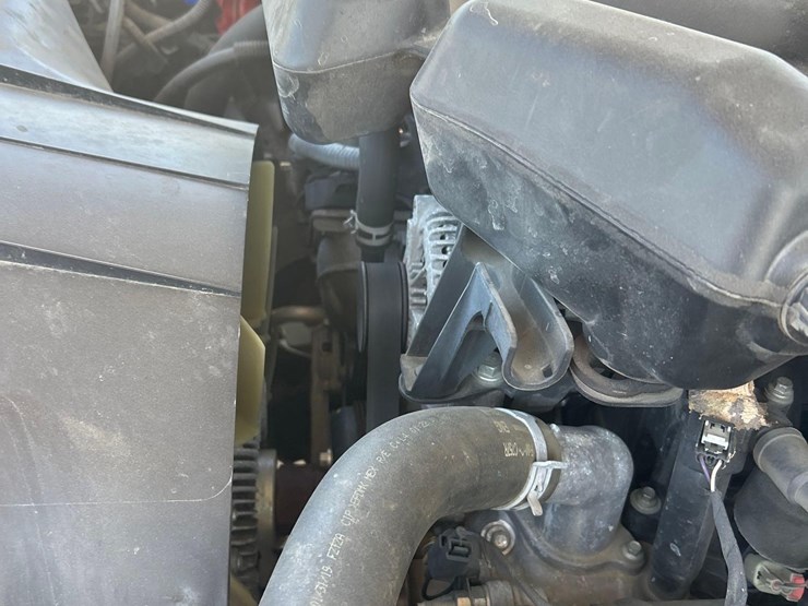 2019-ford-f350-xl-image-43