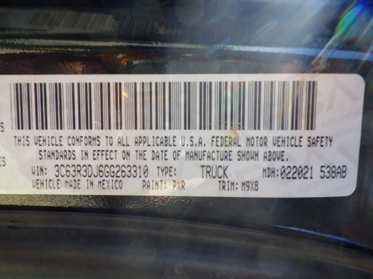 2016-dodge-3500-image-18