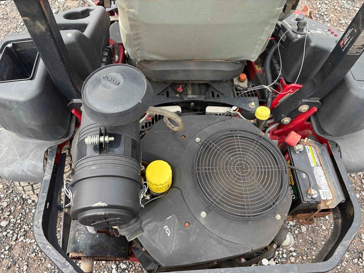 toro-6000-series-master-zero-turn-mower-image-5