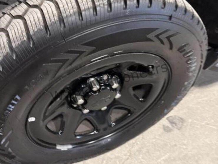 2019-chevrolet-tahoe-image-9