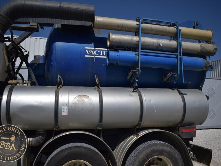 1996-ford-lnt8000-image-32