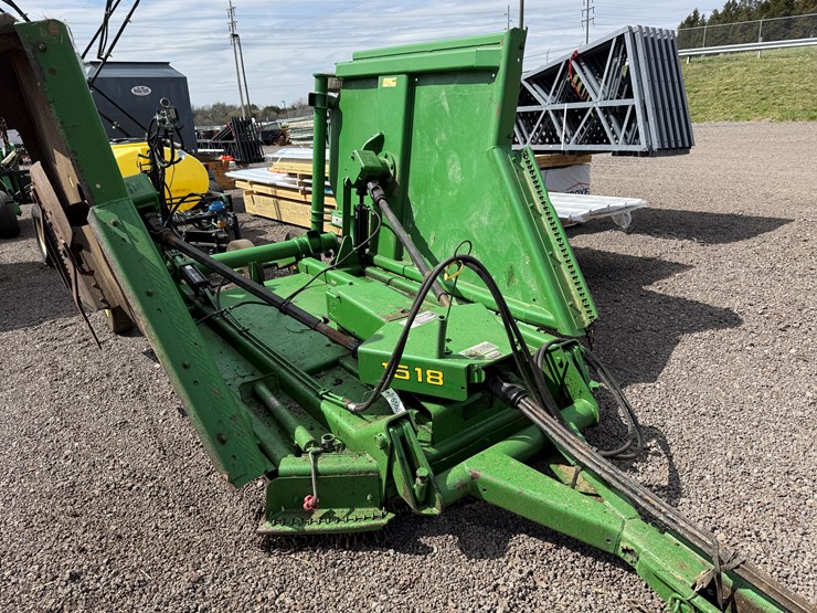 john-deere-1518-image-1