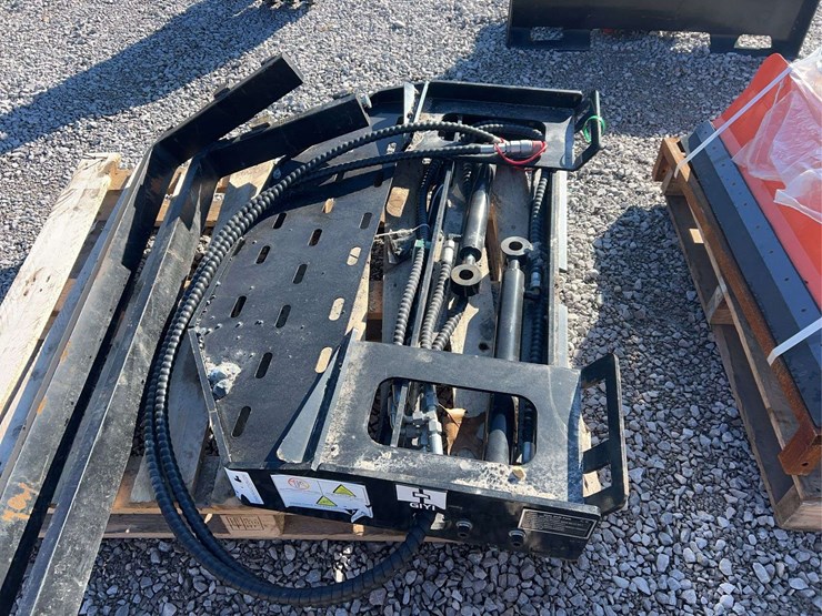 new-60"-hydraulic-adjust-pallet-forks-image-3