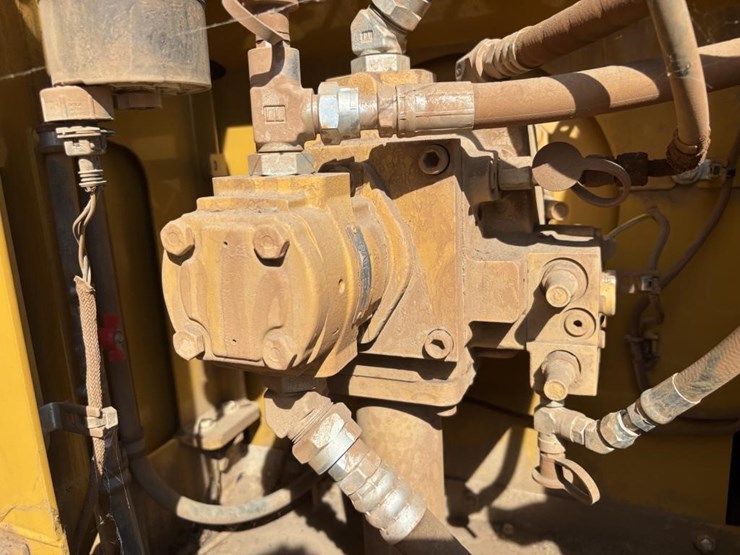 2019-caterpillar-313flgc-image-45