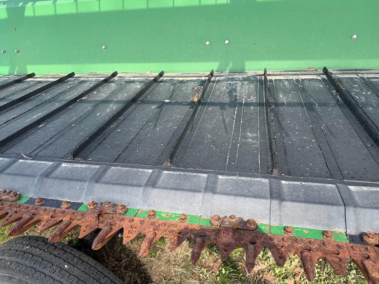 2017-john-deere-630fd-image-27