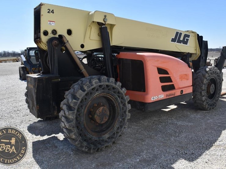 2015-jlg-g10-55a-image-20