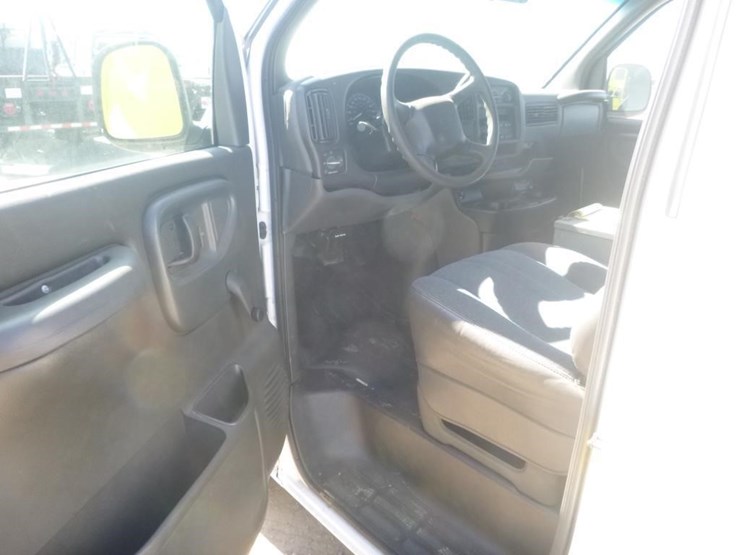 2002-chevrolet-1500-image-7