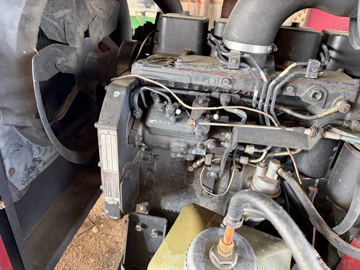 case-ih-4390-image-9