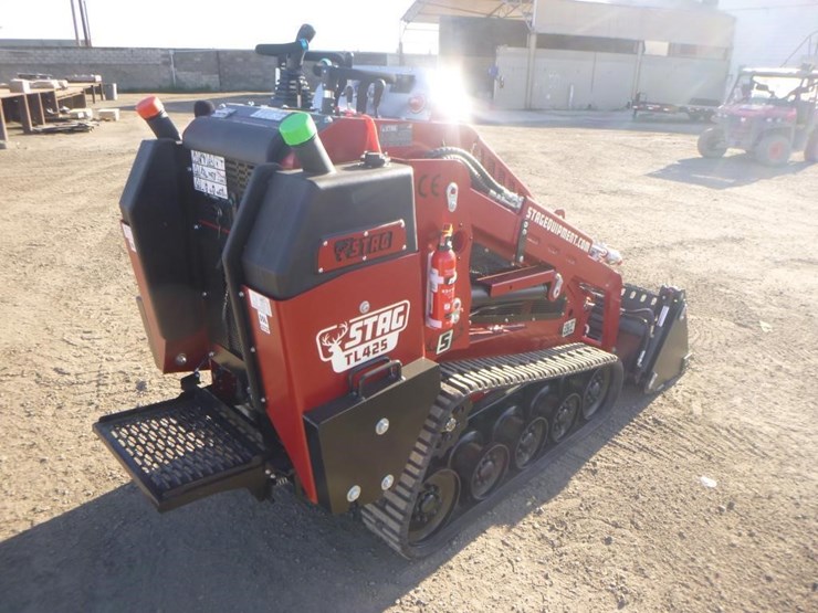 2025-stag-tl425-skid-steer-track-loader-image-3