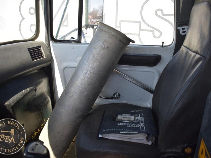 1996-ford-lnt8000-image-60