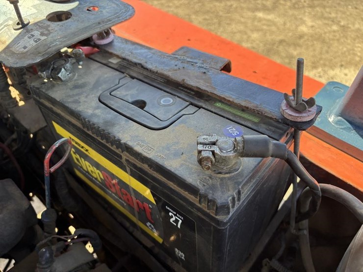 1999-kubota-r520-image-40