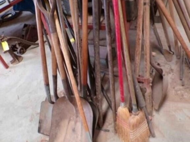 group-of-garden-tools-image-1