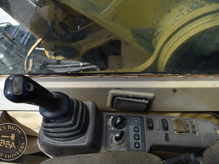 1998-caterpillar-345bl-image-64