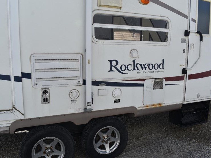 2008-forest-river-rockwood-8318ss-42661-image-19