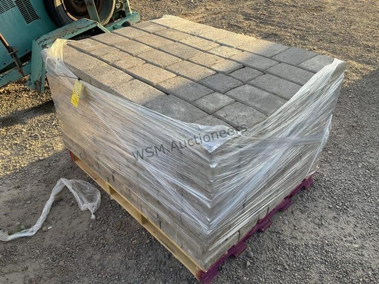 pallet-of-stone-pavers-image-2