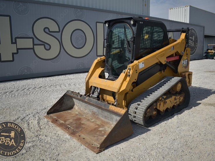 2023-caterpillar-259d3-image-1