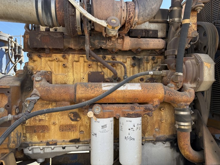 2006-caterpillar-c18-image-40