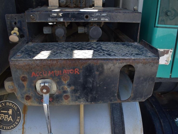 1996-ford-lnt8000-image-42