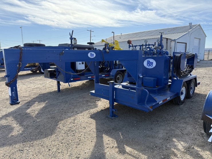 7-1/16-reedy-5m-2-7/8-hyd-bop-3-station-mtd-on-1997-wta-t/a-gooseneck-accumulator-closing-unit-trail-image-3