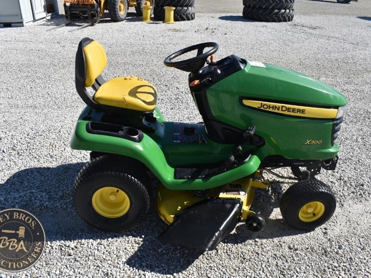 2008-john-deere-x300-image-15