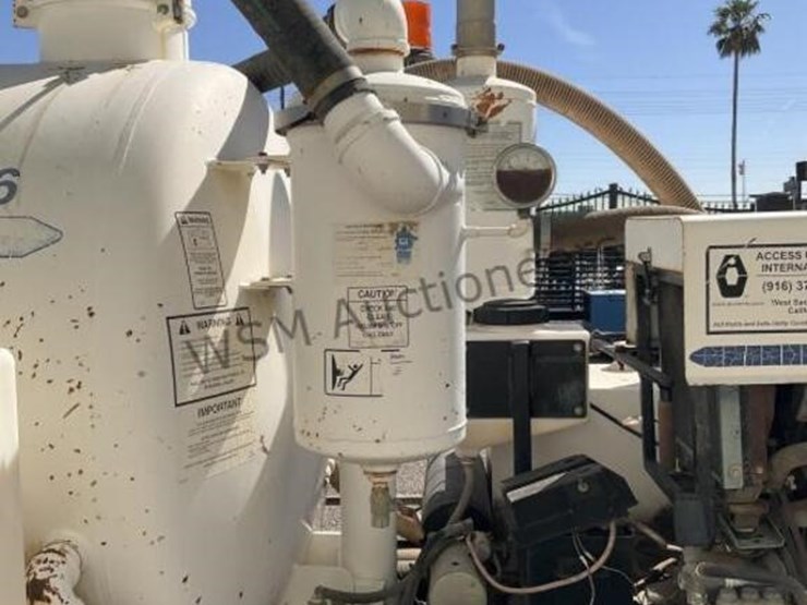 2004-access-utilities-vaster-800dt-towable-vacuum-image-13