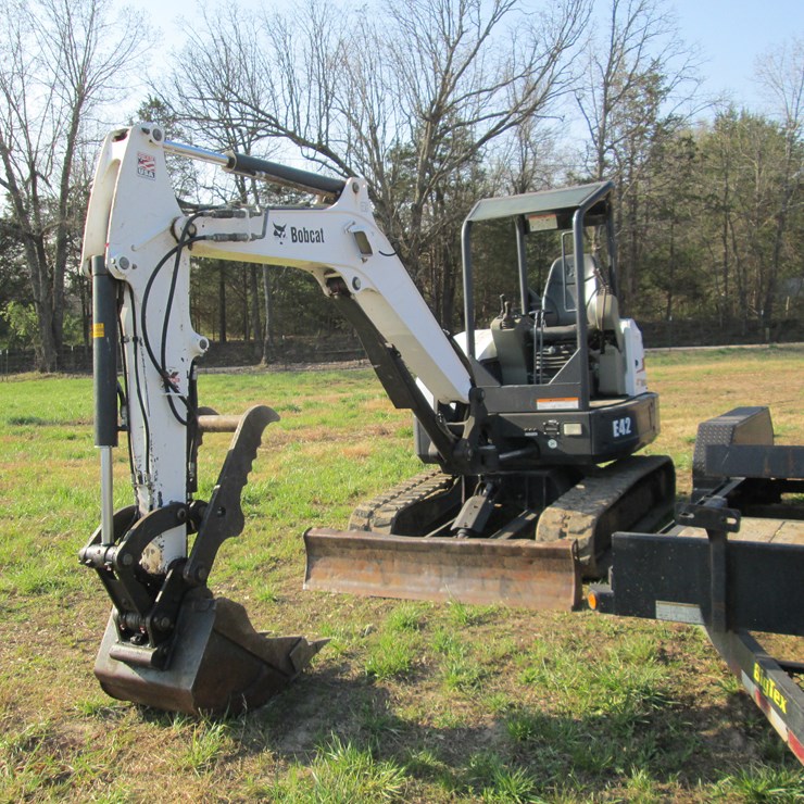 2013 BOBCAT E42
