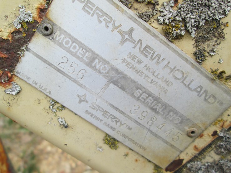 new-holland-256-image-12