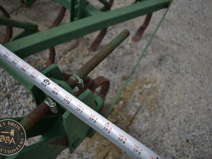 john-deere-14-image-12