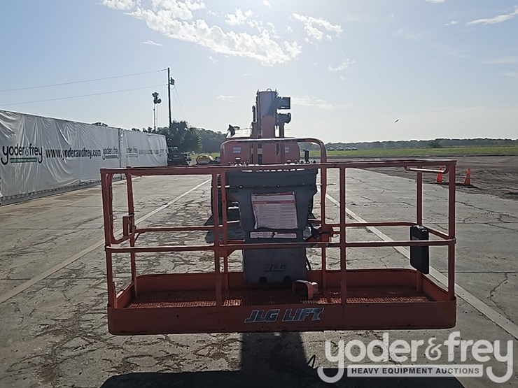 2011-jlg-860sj-image-13