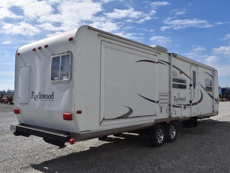 2008-forest-river-rockwood-8318ss-42661-image-8