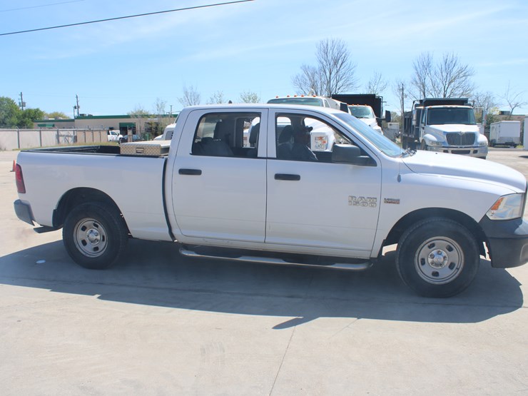 2014-dodge-ram-1500-image-2