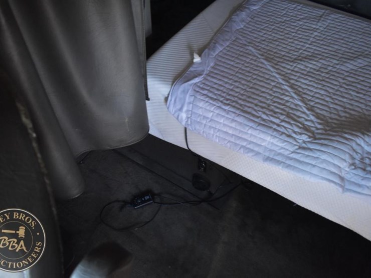 1998-international-9300-image-58