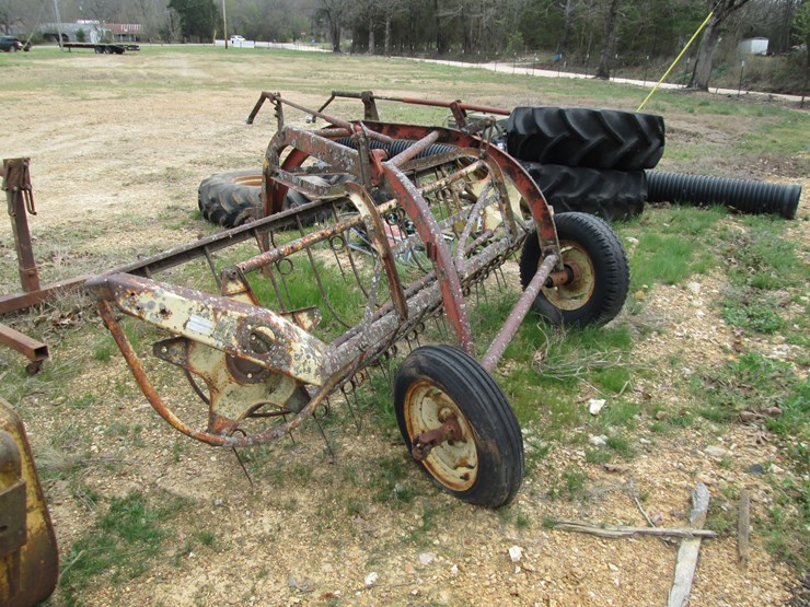 new-holland-256-image-4