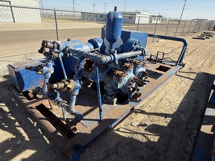 gardner-denver-fxydja-duplex-pump-mtd-on-15-x-8-skid-(no-power)-image-5