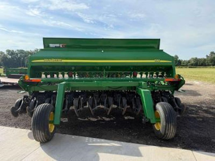 john-deere-1590-image-4