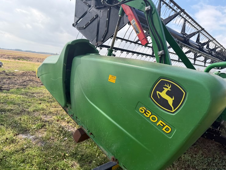 2017-john-deere-630fd-image-36